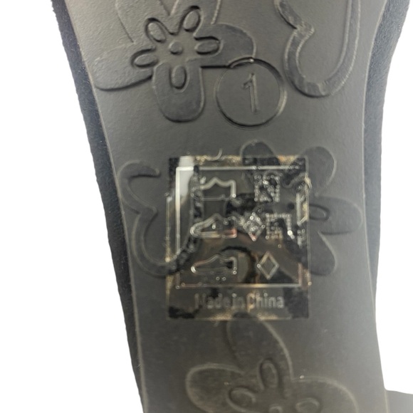 Kelly & Katie Girls Cindy Dress Pump with Ankle Strap Black Size 1 - Picture 7 of 9